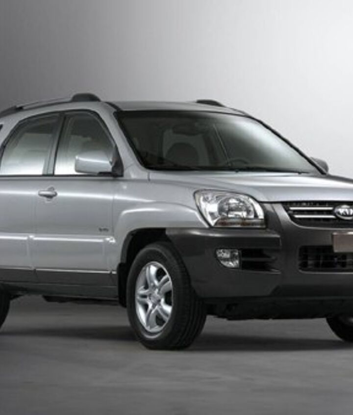 https://cdn-fastly.thetruthaboutcars.com/media/2022/07/20/9500725/kia-sportage-ex-4wd-review.jpg?nocrop=1&size=720x845&utm_source=chatgpt.com
