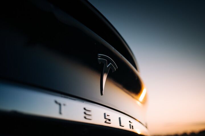 tesla to begin charging subsription for connectivity services