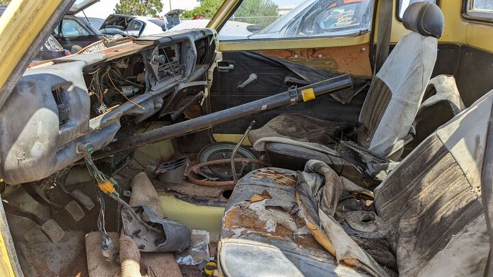 junkyard find 1977 datsun 620 king cab truck