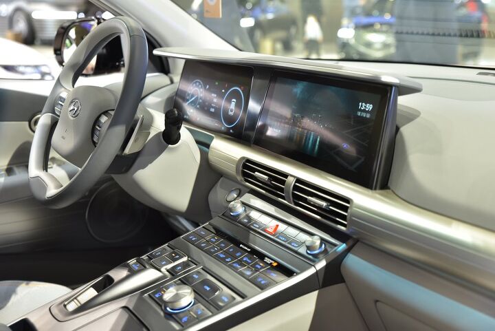 automotive study confirms what you already know about buttons vs touchscreens