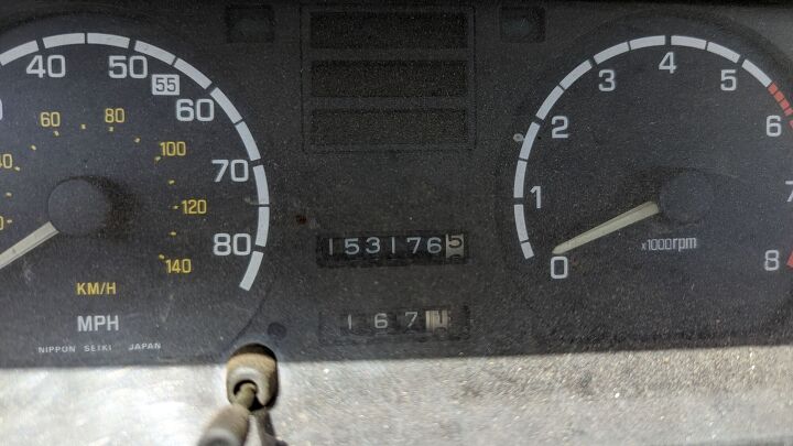 junkyard find 1984 subaru gl sedan