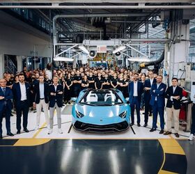 Lamborghini Finally Finishes Building Its Last-run V12-powered Aventador Ultimae