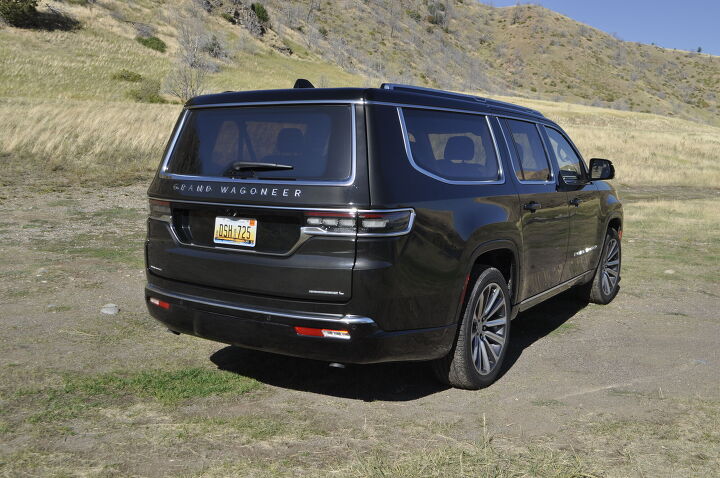 2023 jeep wagoneer expansive  wagoneer l archetypal  thrust  spacing it out