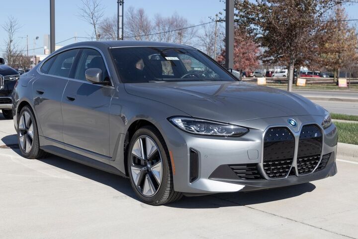 BMW Recalling IX, I4, and I7 EVs Over Battery Issues
