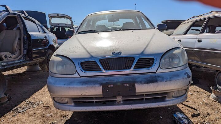 junkyard find 2000 daewoo lanos sedan