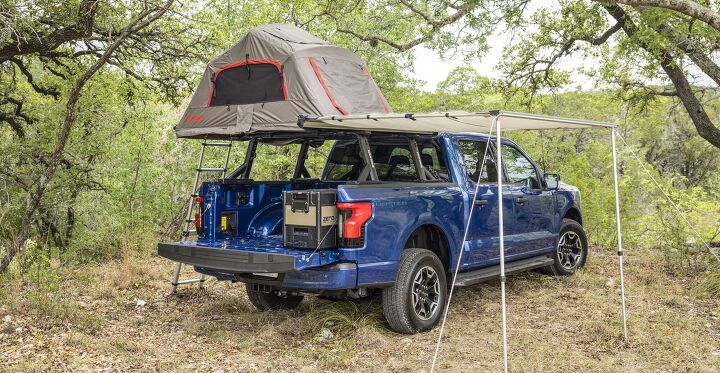 Ford F-150 Lightning Owners Use Their Trucks for 'Truck Stuff' - Even More Than ICE Owners
