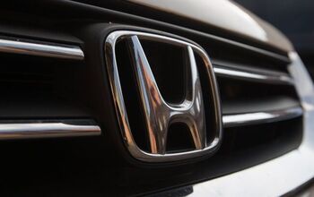 Honda Recalling 450,000 Vehicles Over Seat-Belt Defect