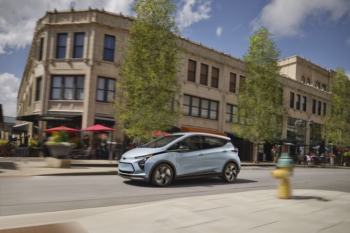 Poll: Nearly Half of Americans "Unlikely" to Buy an EV As Next Vehicle