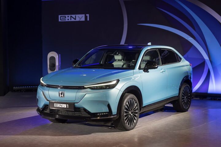 Honda E:Ny1 Debuts in Europe