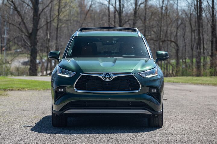 2023 toyota highlander review choices
