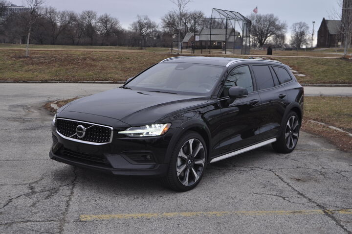 2023 Volvo V60 Cross Country Review – Quiet Luxury