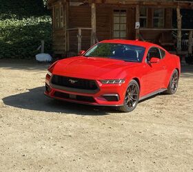 The Ford Mustang didn't go electric - and that's great! Why the V8