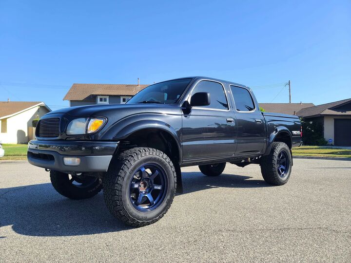 used car of the day 2002 toyota tacoma prerunner trd