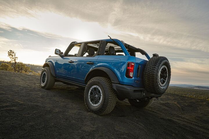 ford dropping base bronco for 2024