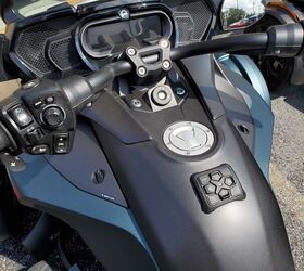 Can-Am Spyder review: Newbies may dig it, serious bikers, not so much - Los  Angeles Times