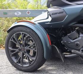 Can-Am Spyder review: Newbies may dig it, serious bikers, not so