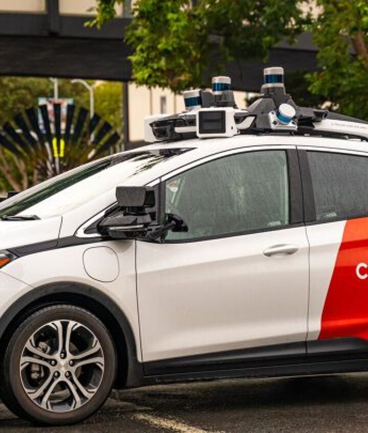 shocker cruise robotaxis occasionally need human help