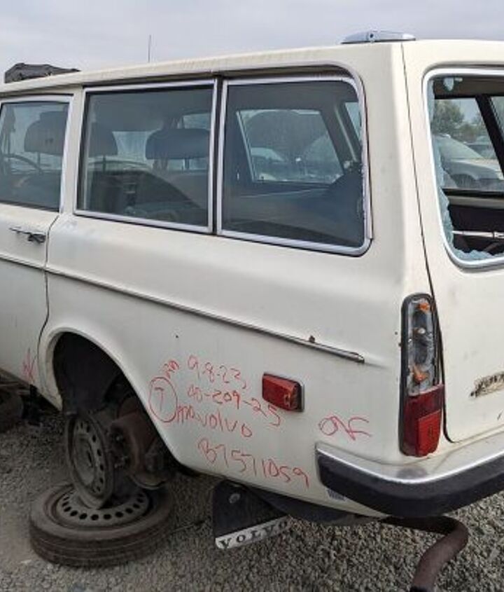junkyard find 1970 volvo 145