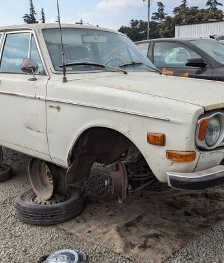 junkyard find 1970 volvo 145