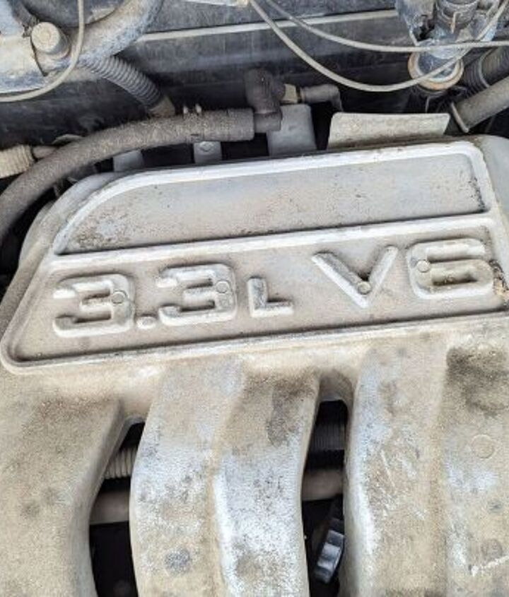 junkyard find 1991 dodge grand caravan le