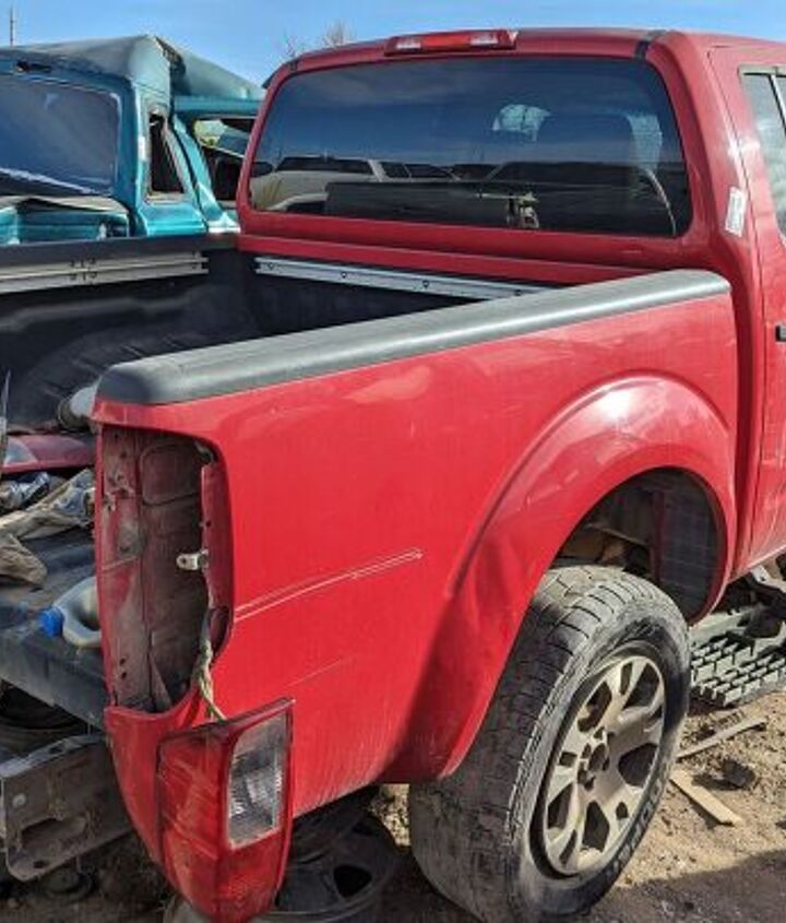 junkyard find 2009 suzuki equator rwd crew cab