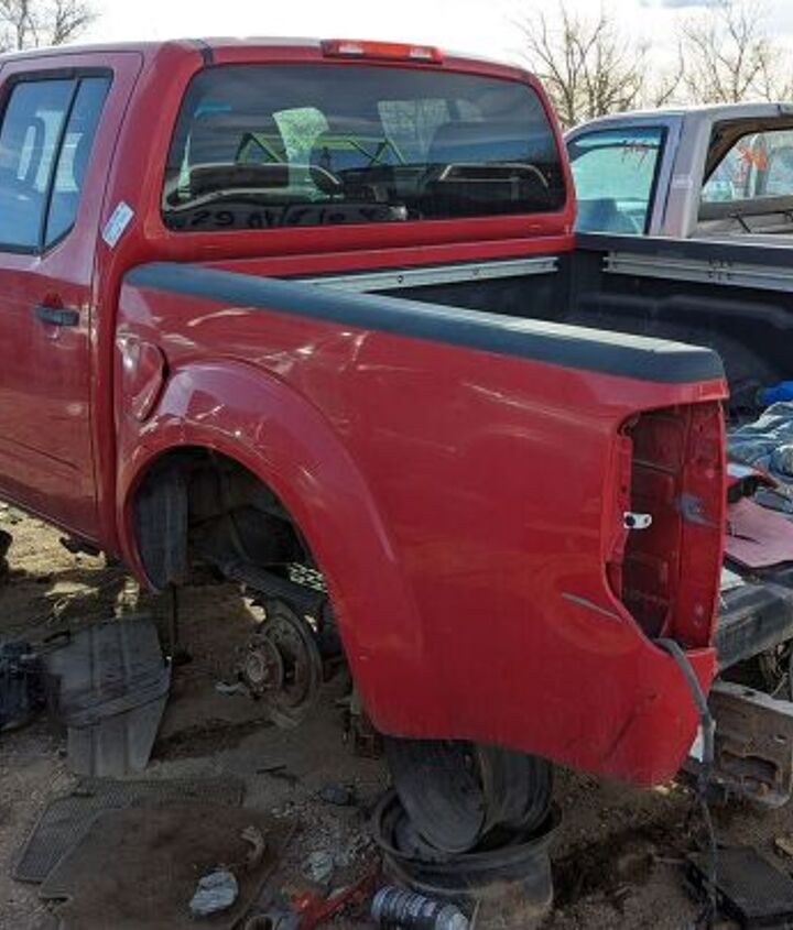 junkyard find 2009 suzuki equator rwd crew cab