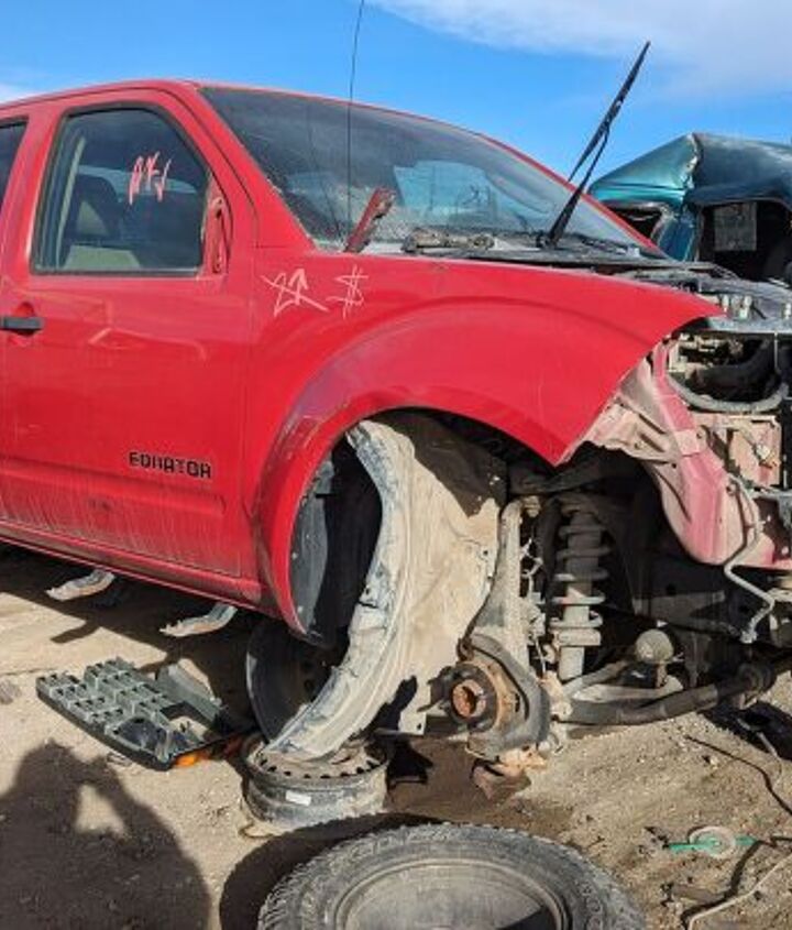 junkyard find 2009 suzuki equator rwd crew cab