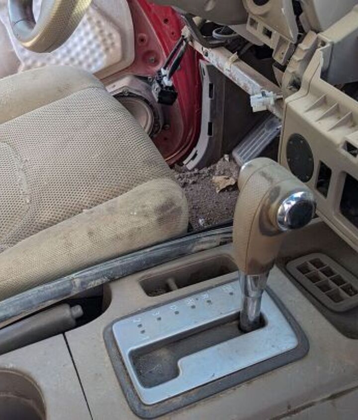 junkyard find 2009 suzuki equator rwd crew cab