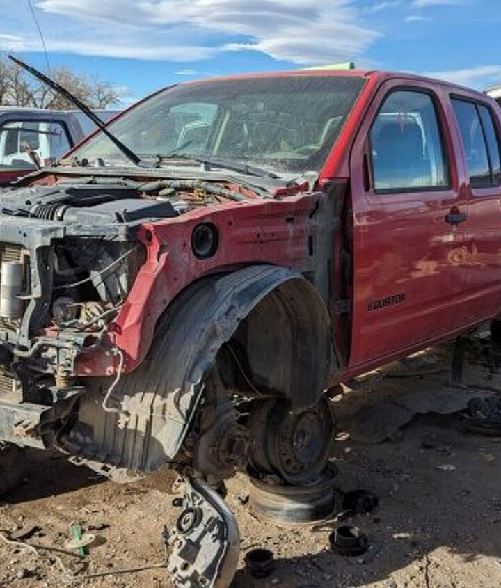junkyard find 2009 suzuki equator rwd crew cab