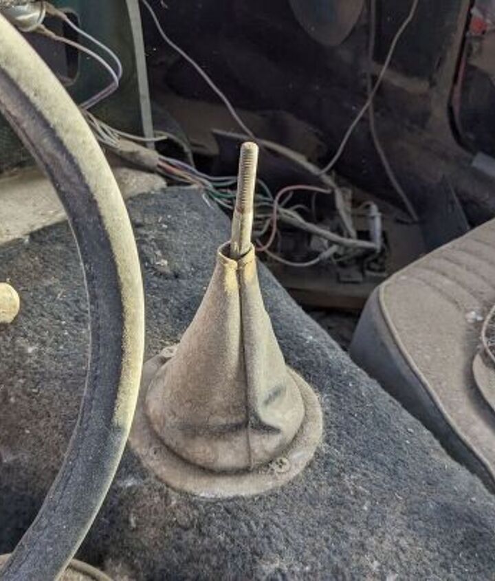 junkyard find 1971 mg mgb gt