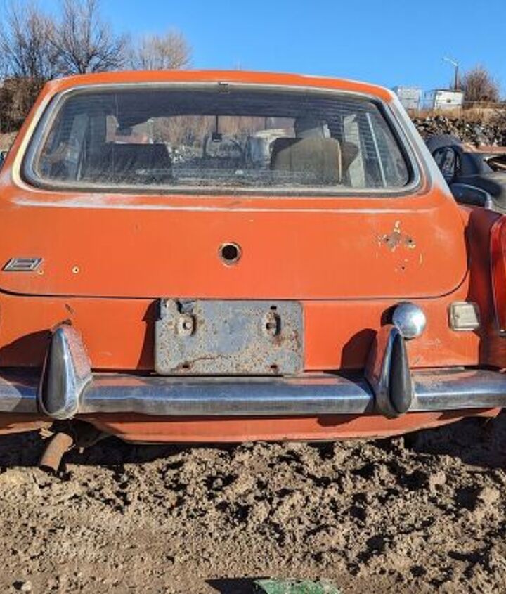junkyard find 1971 mg mgb gt