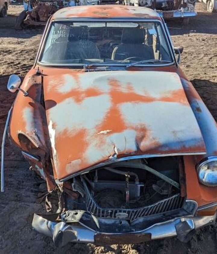 junkyard find 1971 mg mgb gt