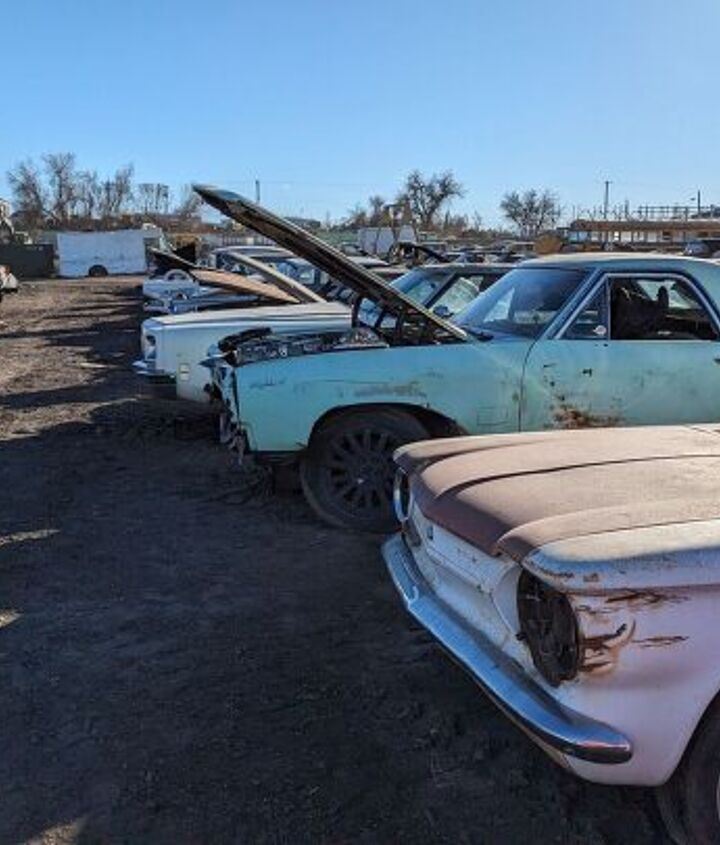 junkyard find 1971 mg mgb gt