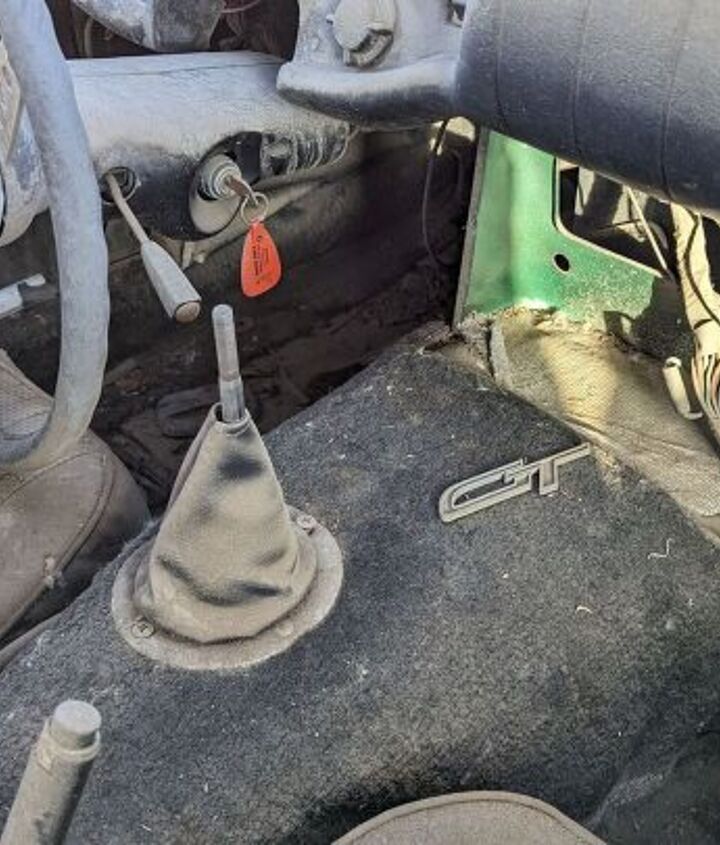 junkyard find 1971 mg mgb gt