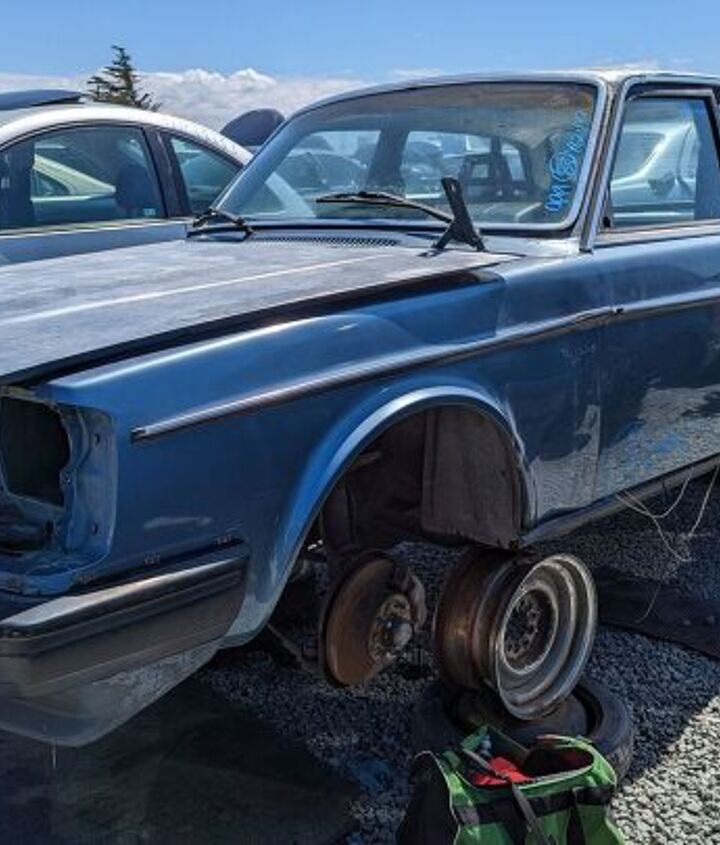 junkyard find 1983 volvo dl sedan with 327k miles