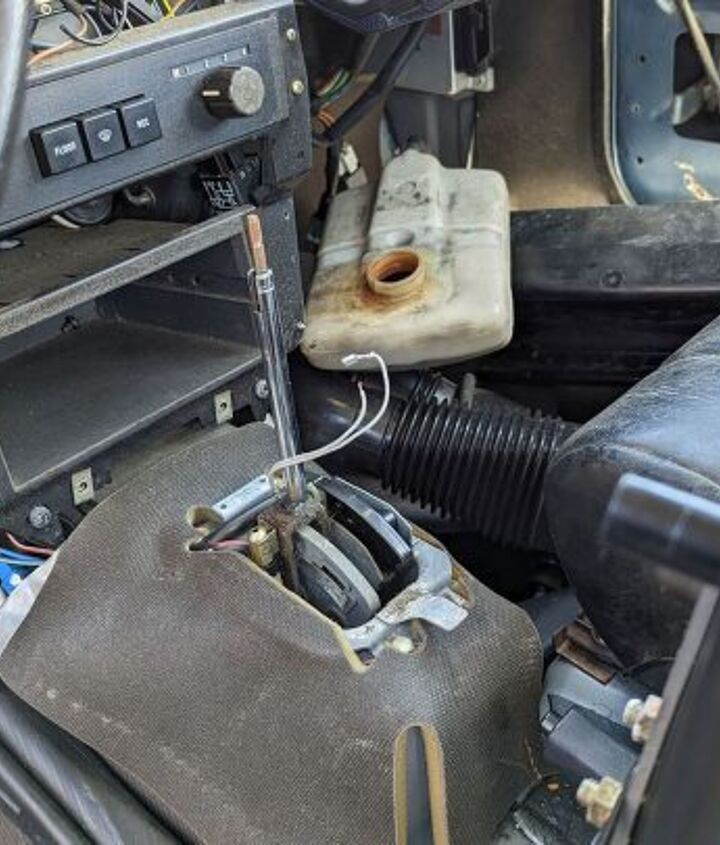 junkyard find 1983 volvo dl sedan with 327k miles