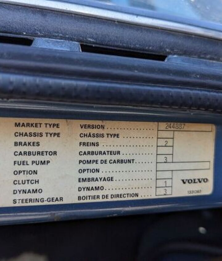 junkyard find 1983 volvo dl sedan with 327k miles