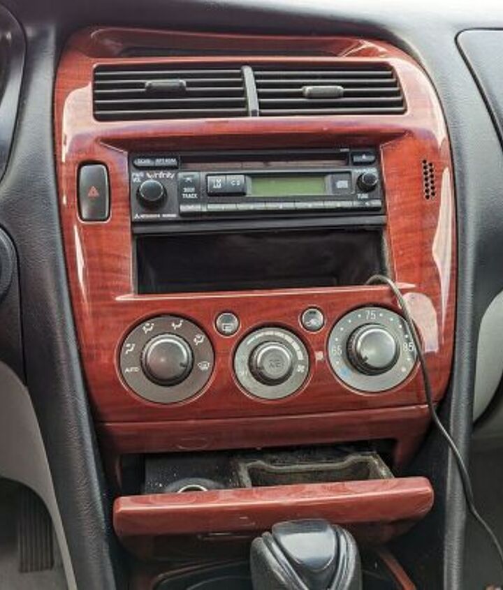 junkyard find 2004 mitsubishi diamante ls