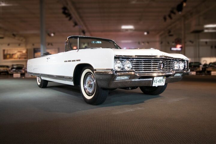 gallery looking back at buick, 1964 Buick Electra 225