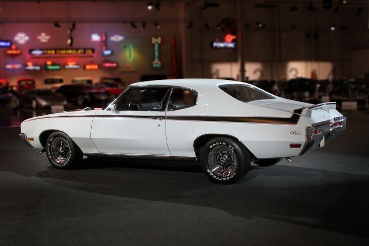 gallery looking back at buick, 1970 Buick GSX