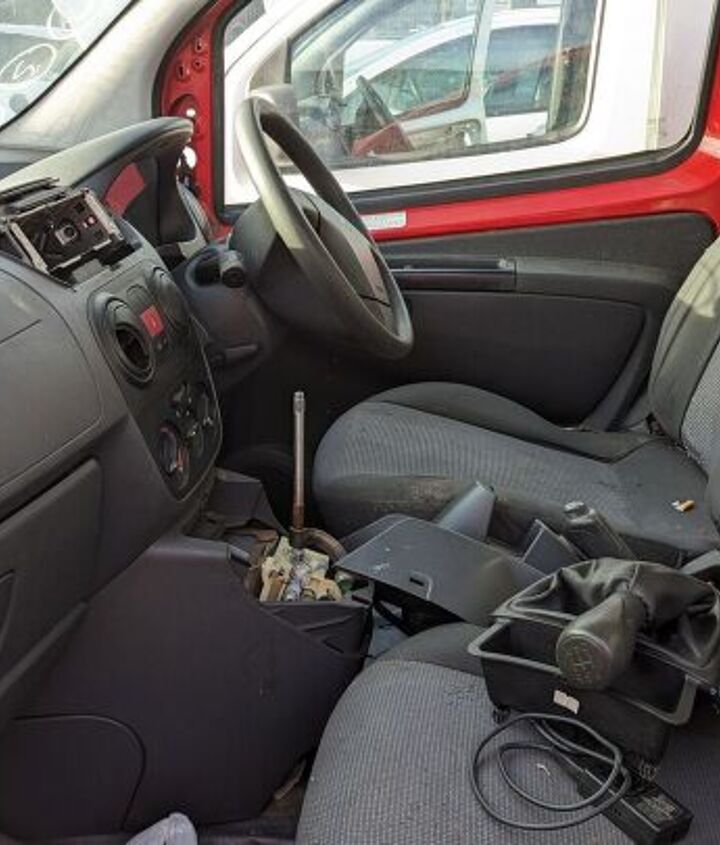 scrapyard find 2010 peugeot bipper royal mail edition