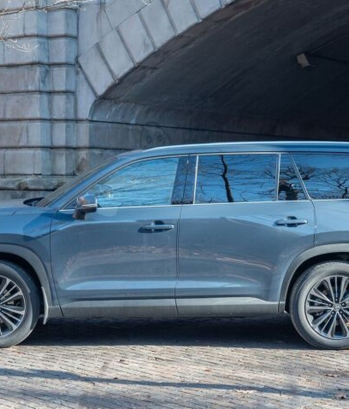 2024 toyota grand highlander hybrid max review yeah it is that good