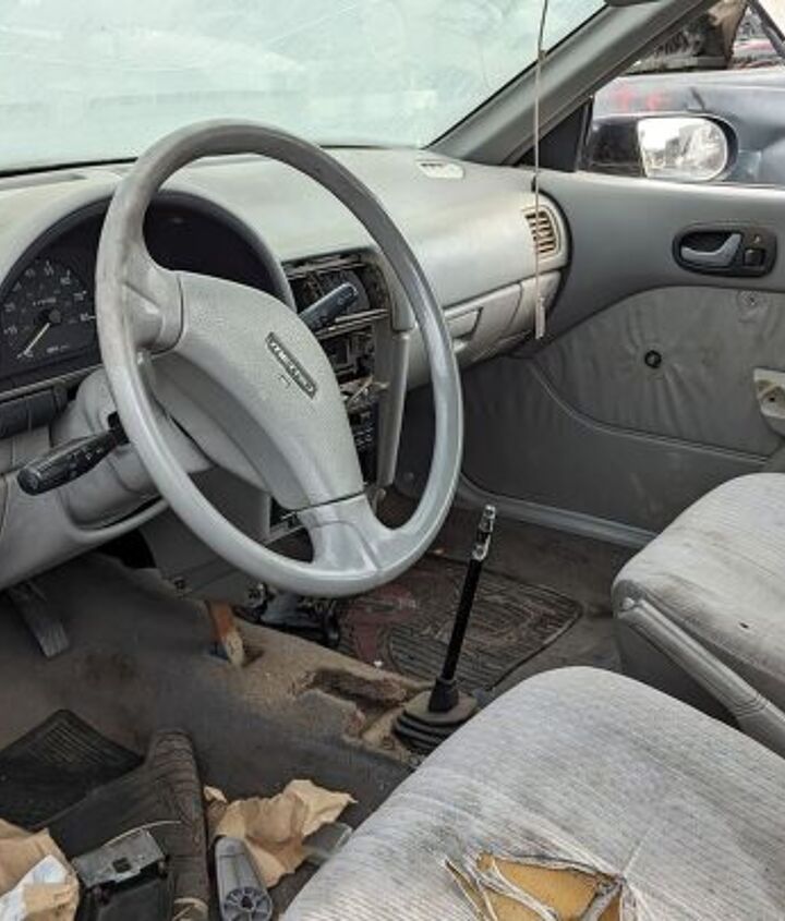 junkyard find 1992 geo metro 4 door hatchback
