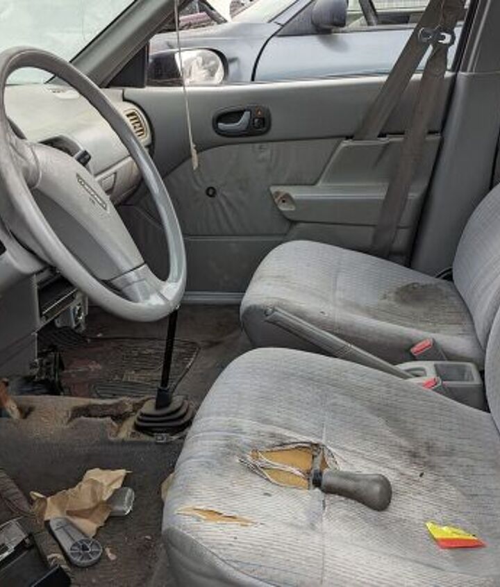 junkyard find 1992 geo metro 4 door hatchback