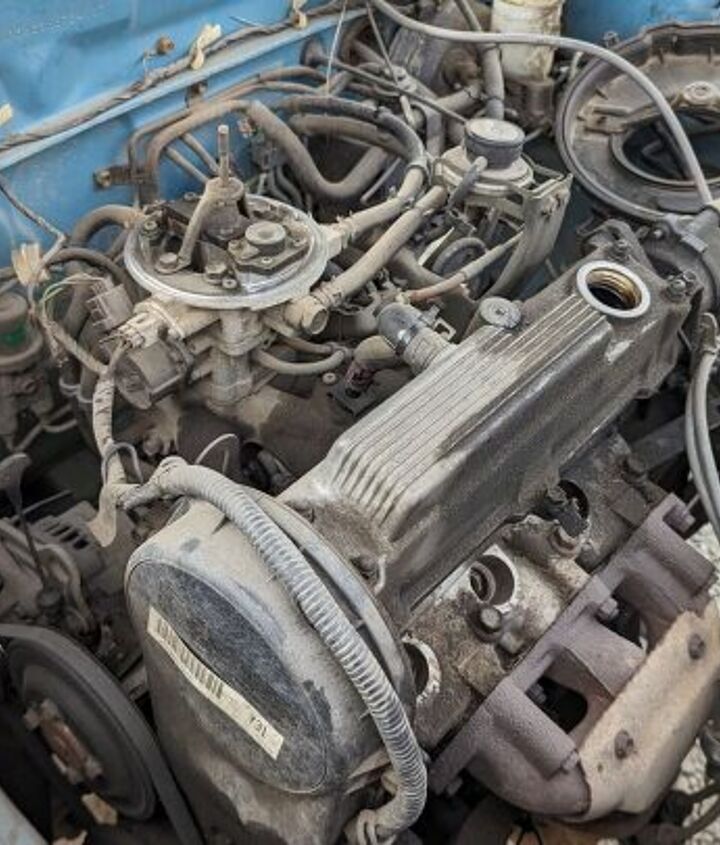 junkyard find 1992 geo metro 4 door hatchback
