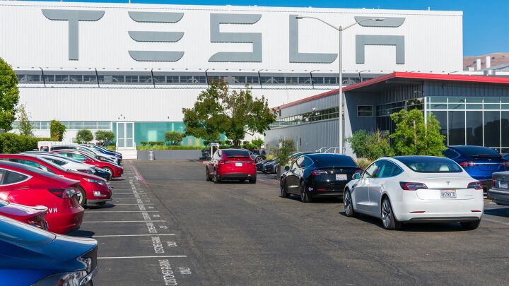 Internal Memo Has Tesla Employees Worried About Layoffs
