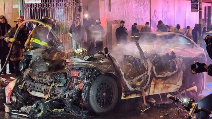 waymo autonomous vehicle set ablaze by crowd in san francisco