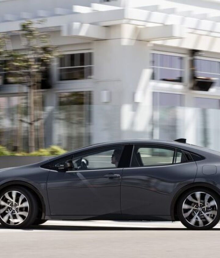 2023 toyota prius prime review time for me to fly