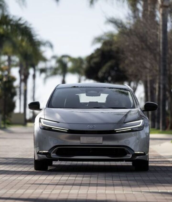 2023 toyota prius prime review time for me to fly