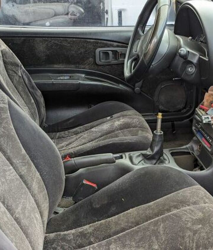 junkyard find 1996 saturn sc2